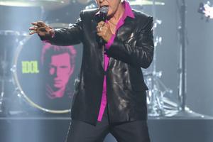 Bang Showbiz / Billy Idol has won a Lifetime Achievement Award