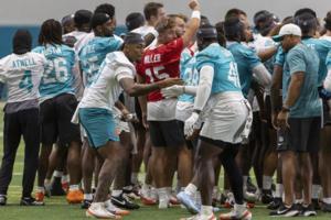 Matias J. Ocner/Miami Herald/TNS