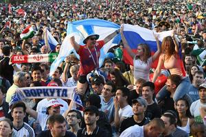 Crowds at a Moscow stadium during the 2018 World Cup show that this massive sporting event is a weeks-long experiment in global mixing that creates a perfect environment for infectious diseases to spread.
              Claudio Villa - FIFA/FIFA via Getty Images