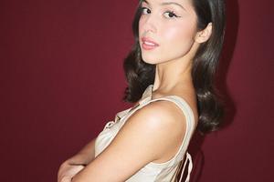 Bang Showbiz / Olivia Rodrigo feared she was going to perform to a half-empty crowd at Glasto