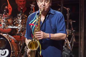 Bang Showbiz / Chicago founding member Walter Parazaider.