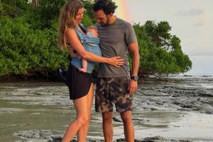Bang Showbiz / Gisele Bündchen has been accused of snubbing her ex Tom Brady as she paid tribute to husband Joaquim Valente on Father's Day.