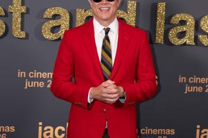 Bang Showbiz / Johnny Knoxville has recalled how he helped' kidnap' Brad Pitt.