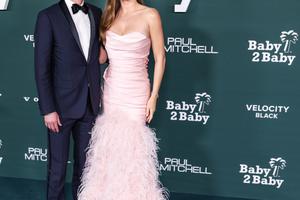 Bang Showbiz / Evan Spiegel and Miranda Kerr have helped ease debts for tens of thousands of people