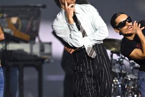 Bang Showbiz / Singer Harry Styles.