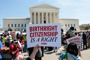 Kent Nishimura/AFP/Getty Images North America/TNS