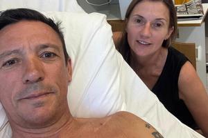 Bang Showbiz / Frankie Dettori and his wife, Catherine, in hospital / © Instagram