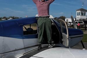 Bang Showbiz / Chef Jamie Oliver has become a qualified pilot/ © Instagram.