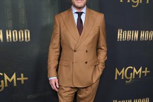 Bang Showbiz / Sean Bean makes his Western debut in The Isolate Thief