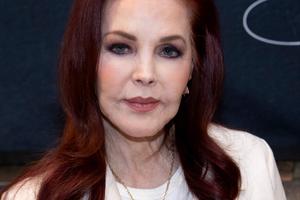Bang Showbiz / Priscilla Presley's son defends pizza GoFundMe