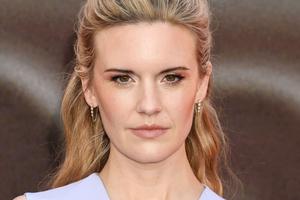 Bang Showbiz / Maggie Grace has got divorced
