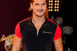Bang Showbiz / Gleb Savchenko wants custody of his daughter