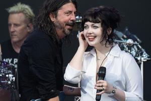 Bang Showbiz / Dave Grohl and his daughter Violet Grohl