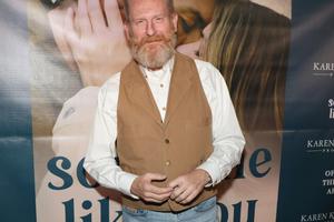 Bang Showbiz / Country singer Rory Feek