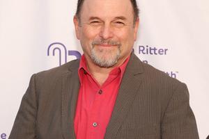 Bang Showbiz / Jason Alexander has issued a public apology after Courtney Stodden criticised a 2012 comedy sketch in which she appeared as a minor