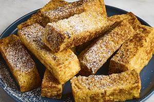 French toast, but make it dippable. (Ryan Liebe/TCA)