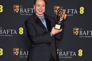 Bang Showbiz / Samantha Morton claims director mistook her for Emily Watson