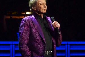 Bang Showbiz / SInger Barry Manilow