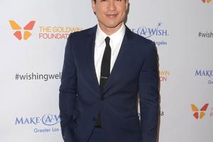 Bang Showbiz / Mario Lopez sparks backlash with 'creepy' video of teenage niece