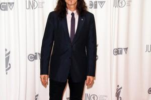 Bang Showbiz / Geddy Lee had a spooky encounter.