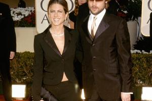 Bang Showbiz / Brad Pitt and Jennifer Aniston are friends again