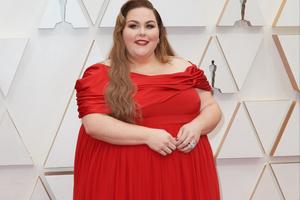 Bang Showbiz / Chrissy Metz is using GLP-1