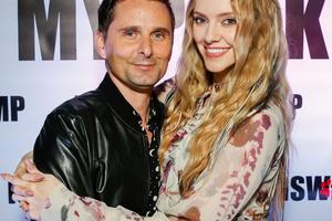 Bang Showbiz / Matt Bellamy files for divorce from Elle Evans