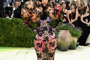 Bang Showbiz / Cardi B has responded to fan criticism.