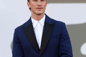 Bang Showbiz / Drew Starkey fuels American Psycho speculation