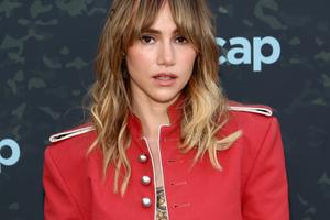 Bang Showbiz / Suki Waterhouse feels inspired by her fiance.