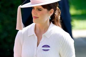 Bang Showbiz / Princess Eugenie has revealed the name of her newborn daughter - Adelaide Elizabeth Annina Brooksbank - with the royal baby's middle name paying tribute to her late great-grandmother Queen Elizabeth II