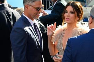 Bang Showbiz / Sandra Bullock's partner Bryan Randall died in 2023