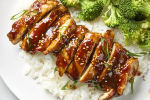 Cook juicy chicken thighs in an easy homemade teriyaki sauce in just 15 minutes. (Alex Lepe/TCA)