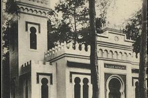 The Nogent Mosque was built as a temporary structure during World War I.
              Colonial Garden of Nogent-sur-Marne via Wikimedia Commons, CC BY-SA