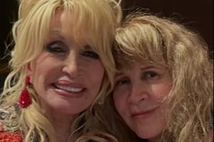 Bang Showbiz / Dolly Parton and Stevie Nicks recorded in Nashville.