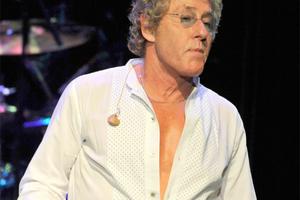 Bang Showbiz / Roger Daltrey:' social media is destroying civilization'.