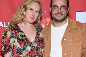 Bang Showbiz / Derek Richard Thomas has accused Rumer Willis of blocking access to their daughter.