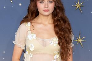 Bang Showbiz / Practical Magic 2's Joey King