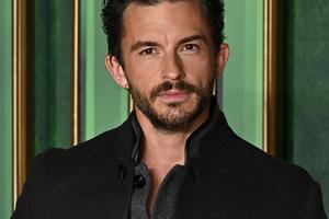 Bang Showbiz / Actor Jonathan Bailey