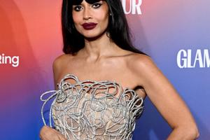 Bang Showbiz / Jameela Jamil cancels live show amid mystery health battle