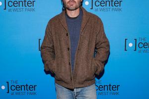 Bang Showbiz / Casey Affleck loved directing his sons