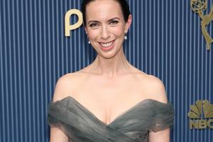 Bang Showbiz / Kate O'Flynn won her first Emmy