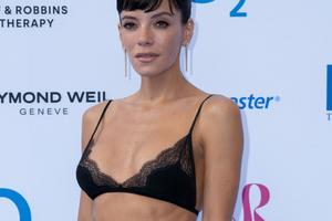 Bang Showbiz / Lily Allen has made a candid confession about her West End Girl tour.