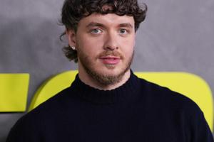 Bang Showbiz / Jack Harlow reads album reviews.