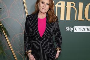 Bang Showbiz / Sarah Ferguson denies 'tell all' book deal claims