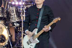 Bang Showbiz / Billy Corgan isn't ready to share his Dolly Parton story
