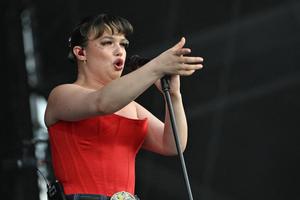 Bang Showbiz / Lola Young has found breathing a struggle.