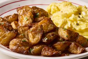 These potatoes are so crunchy you can’t hear your own thoughts. (Erik Bernstein/TCA)