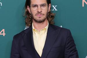Bang Showbiz / Andrew Garfield stopped using ChatGPT after playing OpenAI chief executive Sam Altman in Artificial as researching the technology for the role left 'a bit scared'