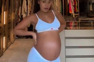Bang Showbiz / Leigh-Anne Pinnock hits back at bump haters
